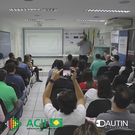 Imagem da Palestra sobre Blockchain na ACII